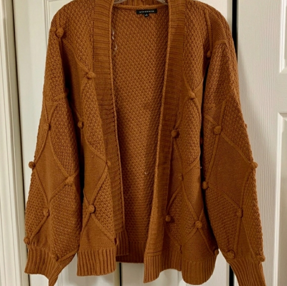 Sweaters - Cardigan